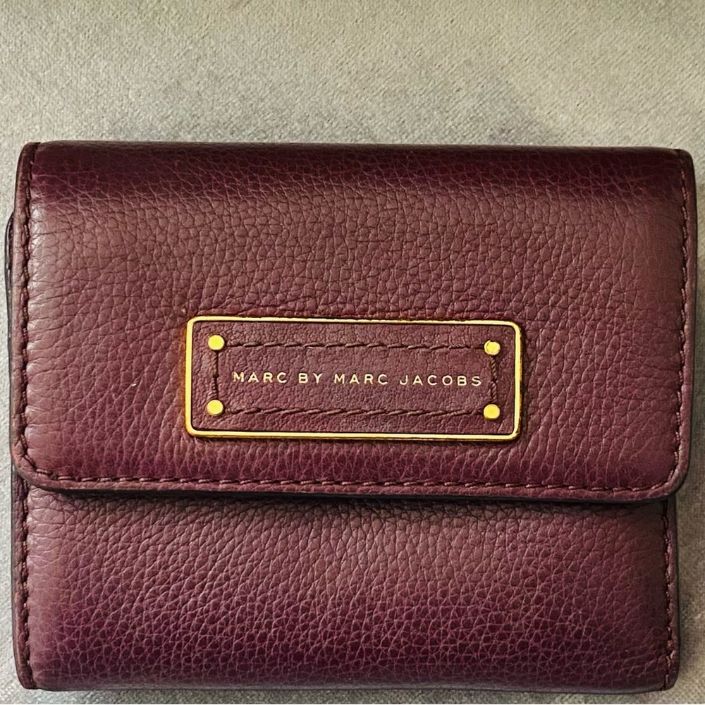 Marc by Marc Jacobs Burgundy Wallet & Card Holder - Picture 11 of 11